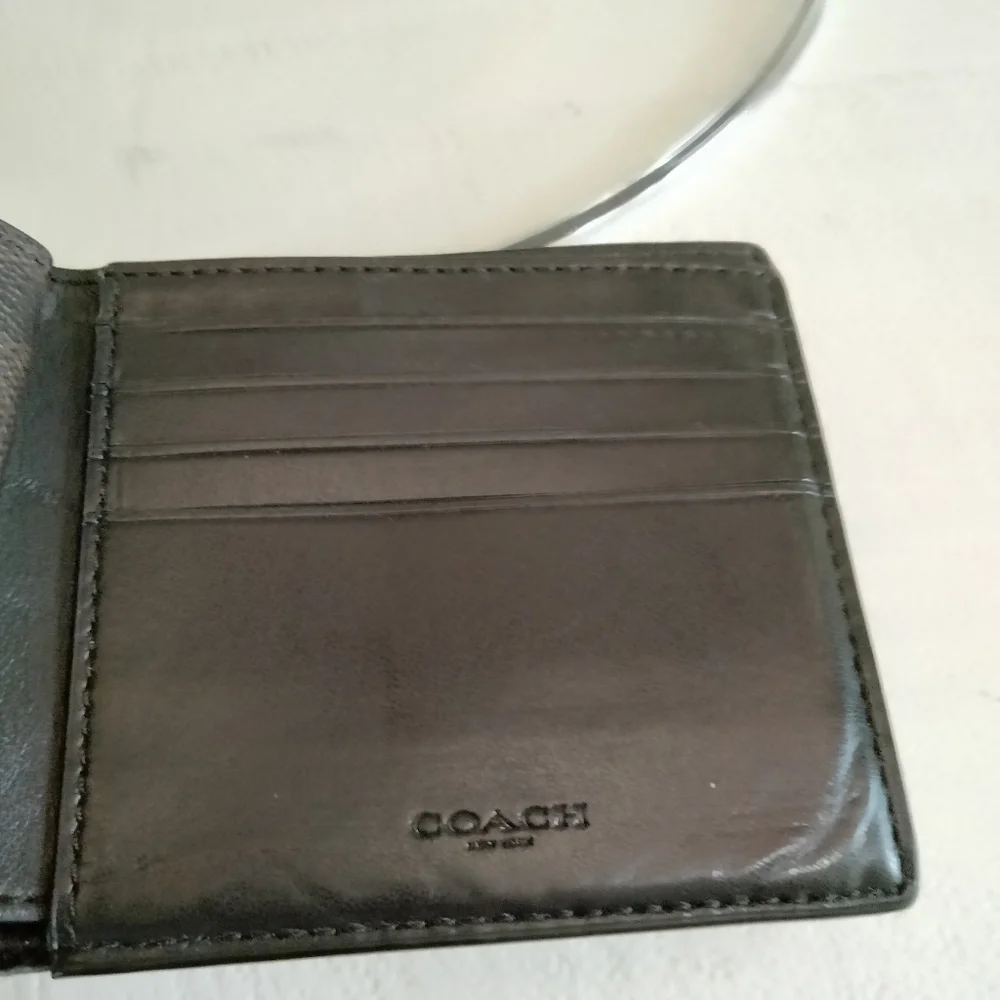 Signature men's Coach wallet - Picture 6 of 12